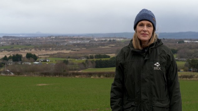 photo of fiona in a field